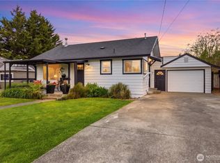 800 Myrtine St, Enumclaw, WA 98022