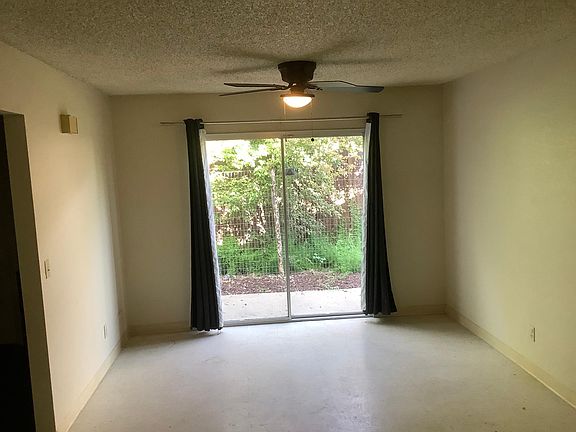 3rd image of 1886 River Dr #1886