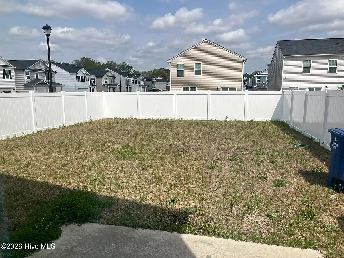 Building Photo - 1196 Fowler Dr