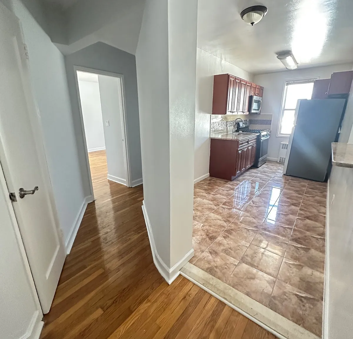 1 bed, 1.0 bath, 1025 sqft, $2,830 — Photo 3