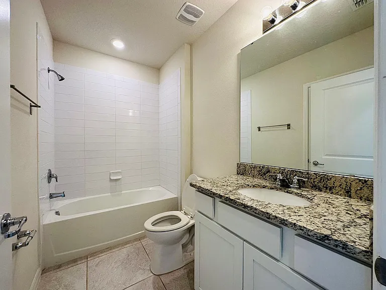 5269 Royal Point Ave — Photo 5
