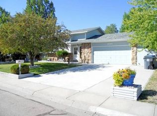 800 Phoenix Dr, Cheyenne, WY 82001
