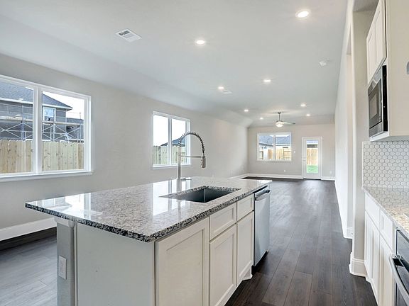Plan 3019 Kitchen