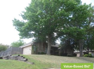 534 Rising Ridge Dr, Desoto, TX 75115