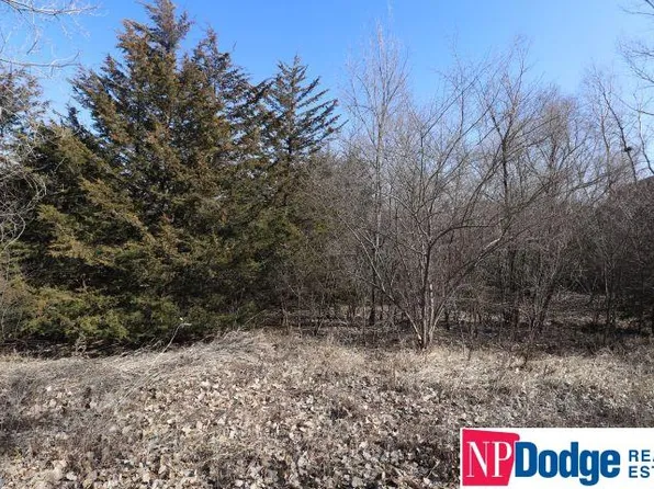 6 Looking Glass Rd, Offutt Afb, NE 68113