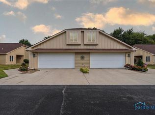 701 Burr Rd APT 34, Wauseon, OH 43567