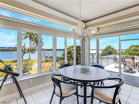 4th image of 270 Tropical Shores Way