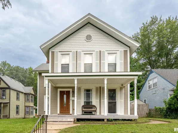 1711 Grand Ave, Davenport, IA 52803