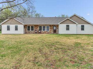 21 Oak Knoll Dr, Saint Charles, MO 63304