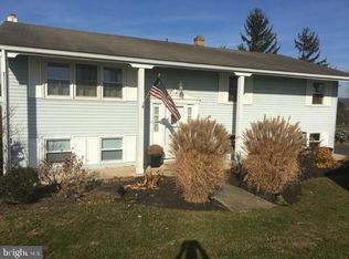 465 Chestnut Hill Rd, Fredericksburg, PA 17026