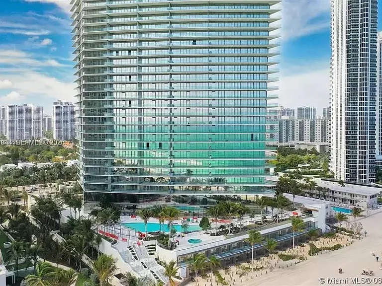 18975 Collins Ave #5103 — Photo 35
