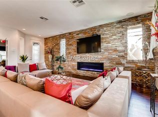 11067 Evvie Ln, Las Vegas, NV 89135
