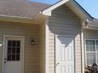 1453 Amberley Woods Cv, Helena, AL 35080