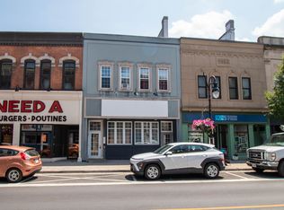 108 Saint Paul St, Saint Catharines, ON L2R 3M2