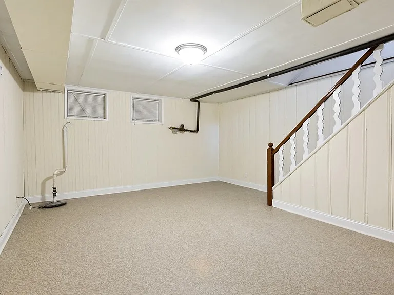 Scotland Park Townhomes — Photo 10