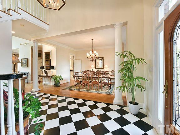 3rd image of 104 Crowther Ct