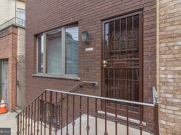 5th image of 2609 S Rosewood St