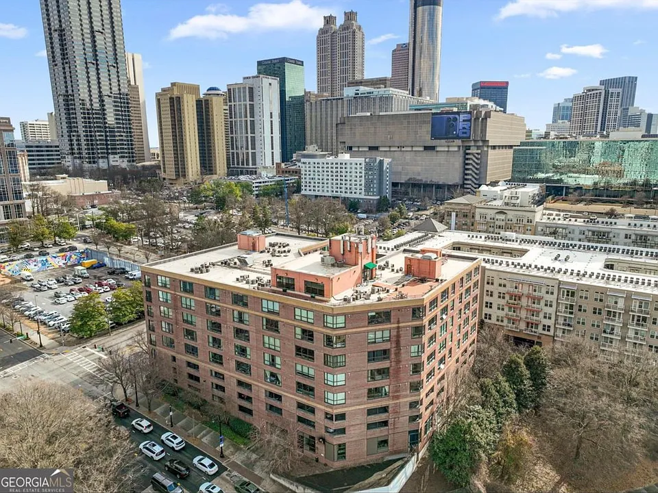 115 W Peachtree Pl NW #413