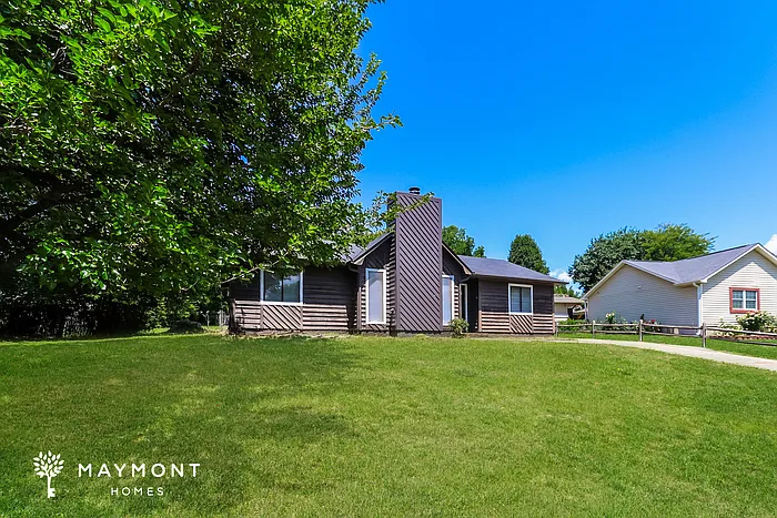 7312 Bramblewood Dr — Photo 2