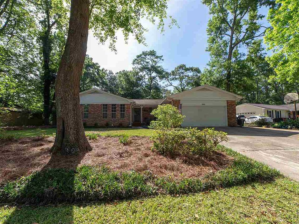 1st image of 3675 Barbary Dr