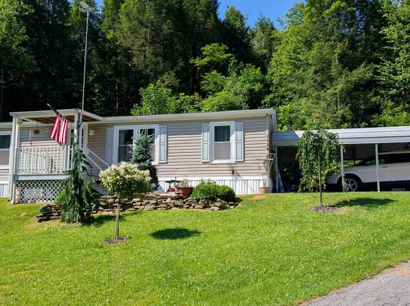 1126 Sycamore Ln, Clearfield, PA 16830
