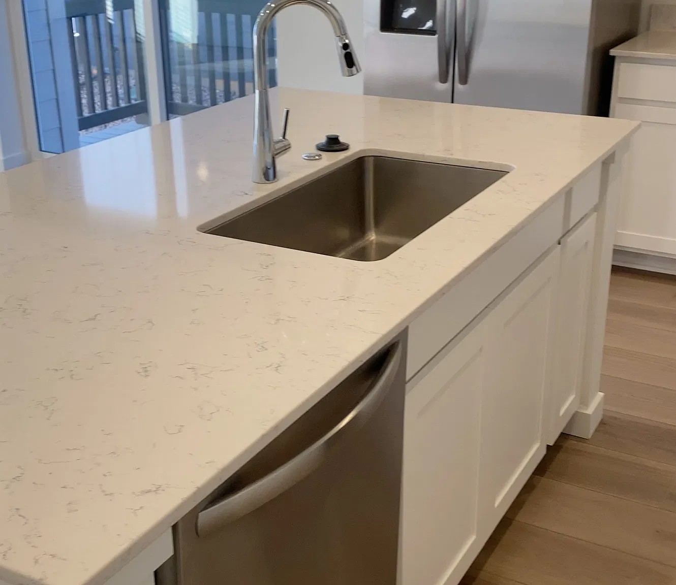 515 Bennett Ave — Photo 3