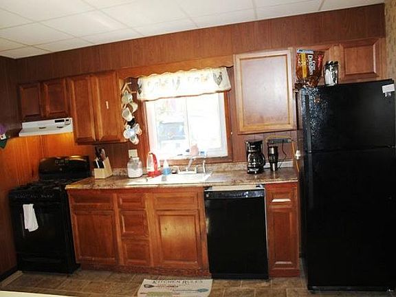 2nd image of 50 Oakwood Ave