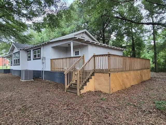 282 Bracewell St — Photo 2