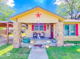 717 W 3rd St, Baird, TX 79504
