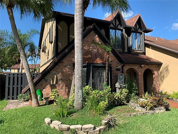 2nd image of 4449 NW 92nd Avenue