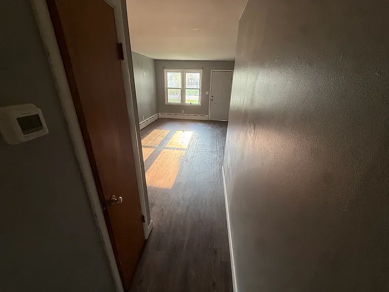 805 S 10th St — Photo 3