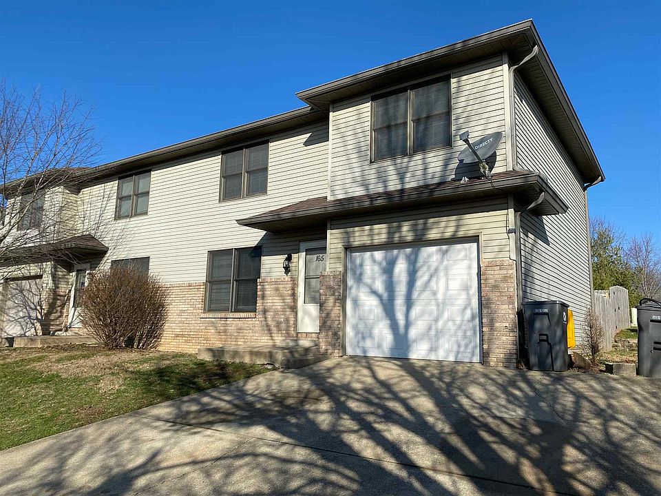 1st image of 163 E Willow Ct