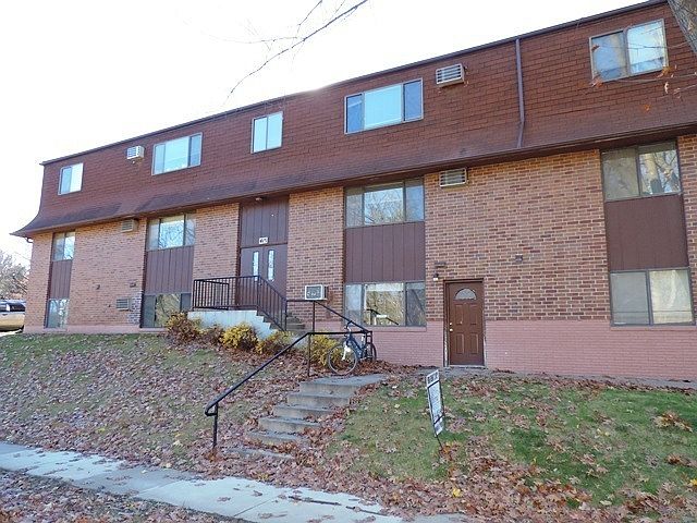 1st image of 415 Woodside Dr APT 9