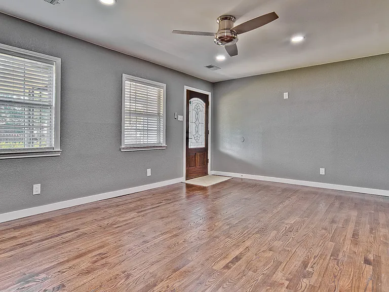 3039 Grayson Dr — Photo 3