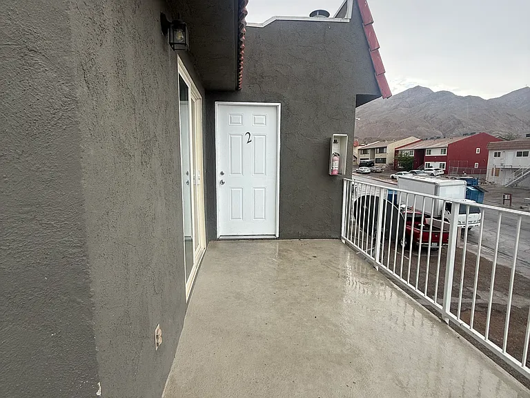 6924 Issac Ave #2 — Photo 2