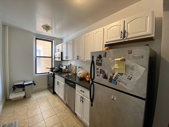 2nd image of 486 Brooklyn Ave #3402
