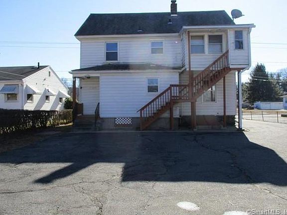 Back of unit - Spacious parking for you and your guests.