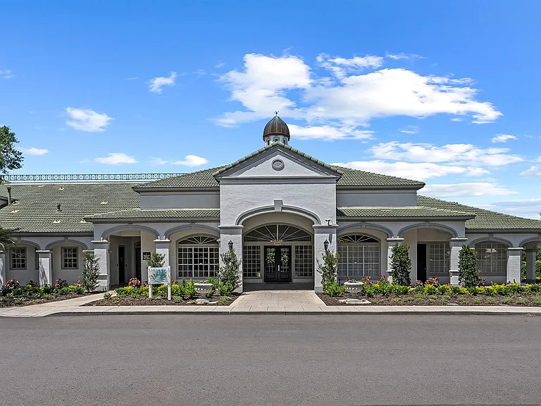 Henley Tampa Palms — Photo 35