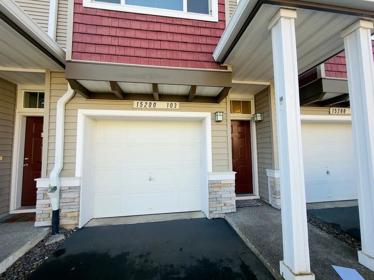 Building Photo - 15200 SW Warbler Way #103