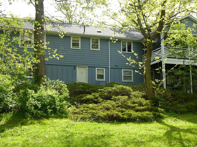 24 Circle Rd — Photo 4