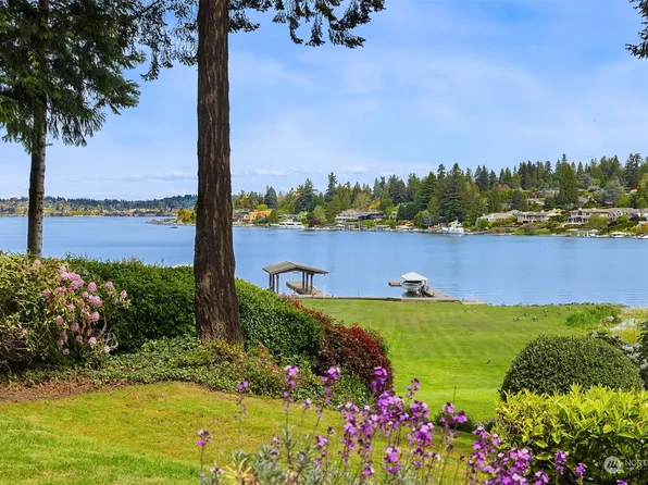 3216 Hunts Point Road, Hunts Point, WA 98004