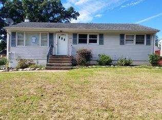 169 1st St, Middlesex, NJ 08846