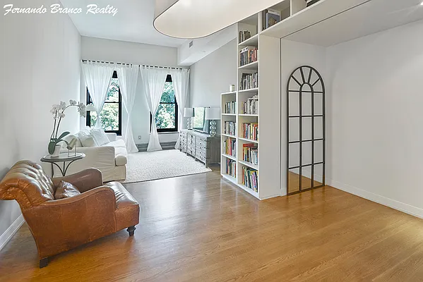 Rented by Fernando Branco Realty LLC | media 13