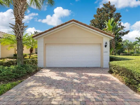 11995 Fiore Dr, Orlando, FL 32827