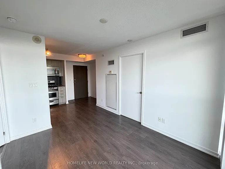 68 Abell St #532 — Photo 3