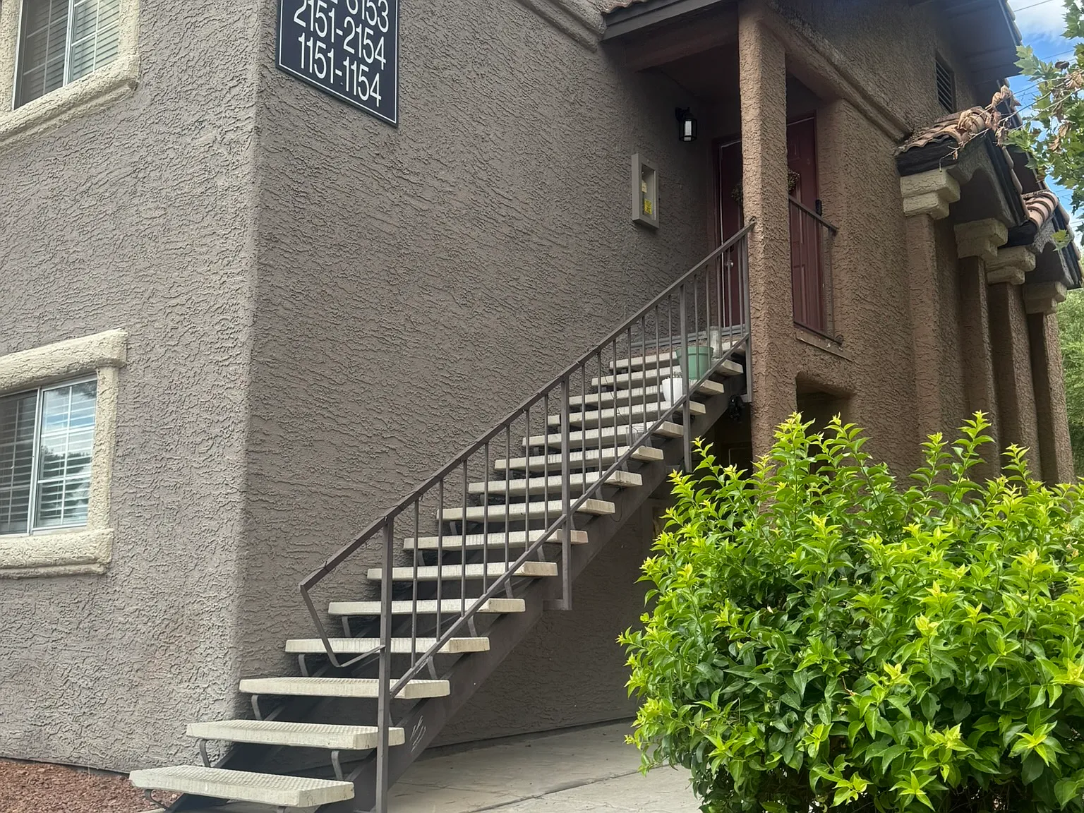 2 bed, 965 sqft, $1,450 — Photo 2