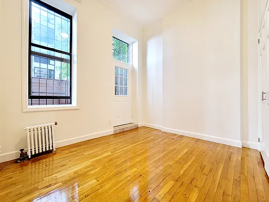 Rented by Kleier Residential | media 4