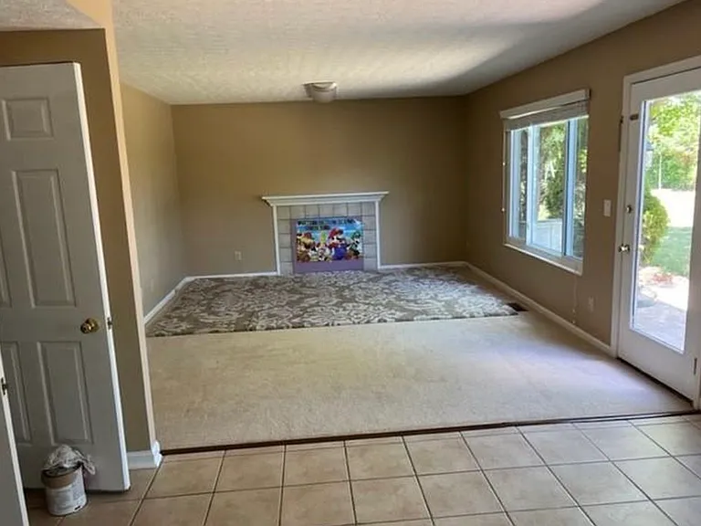 6914 Grand Oaks Ct — Photo 9