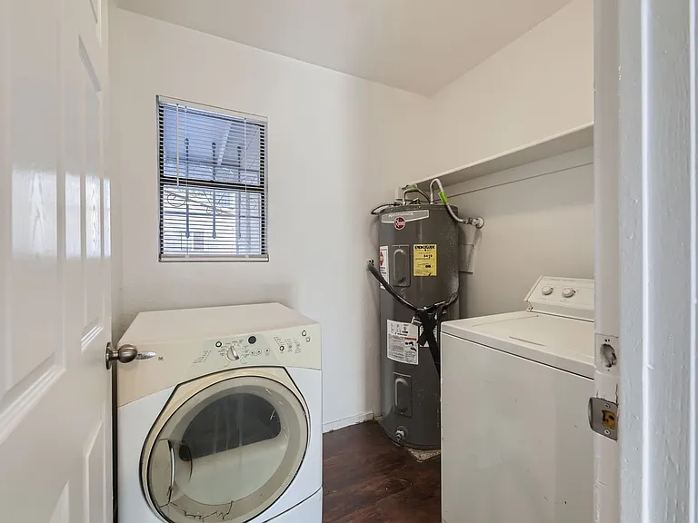 76 N 27th St #B — Photo 14