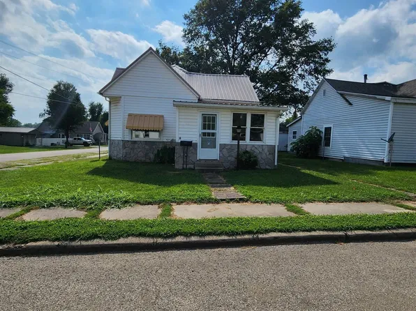 818 S Main St, Bicknell, IN 47512